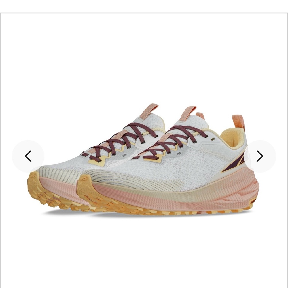 Altra Women's White and Pink Experience Wild 2